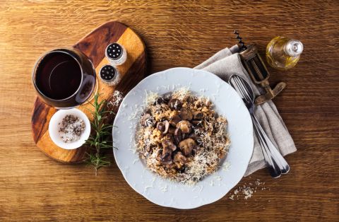Dicas práticas para harmonizar risotos e vinhos 