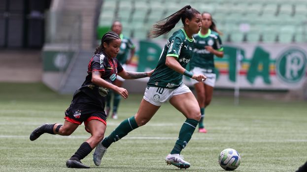 Bia Zaneratto, atacante do Palmeiras e da Seleção Brasileira