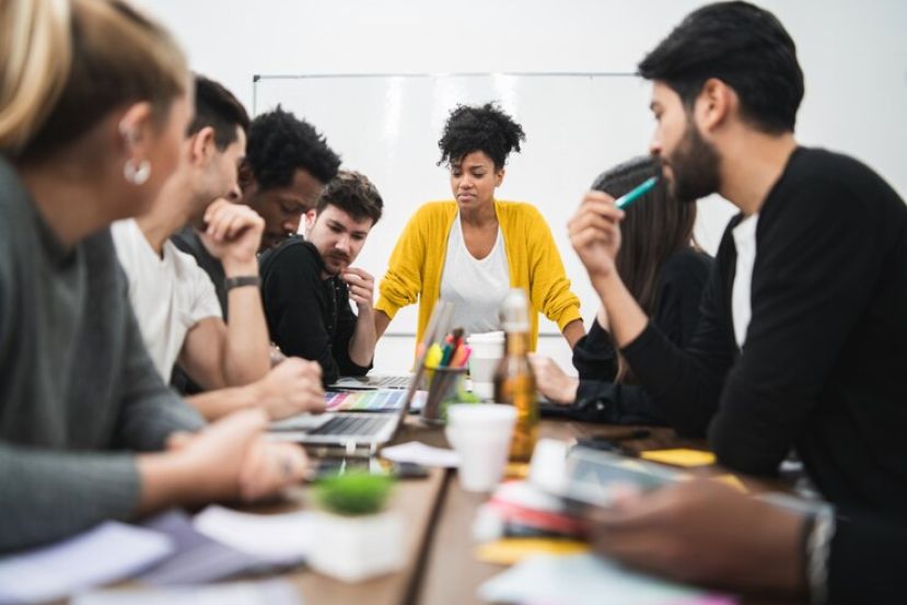 Comunicação, liderança e visão holística: habilidades essenciais para atuar com projetos, análise de dados e business intelligence