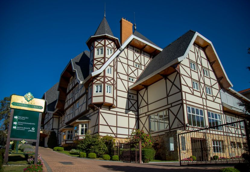 Fachada do hotel Serra da Estrela, em Campos do Jordão