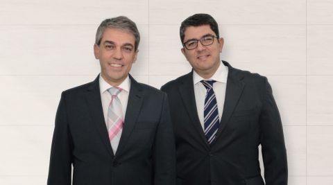 Fernando Santos, presidente da Abav-SP; e Marcos Lucas, presidente da Aviesp