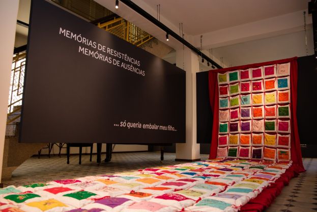 Exposição "Entre percursos, vastas memórias"