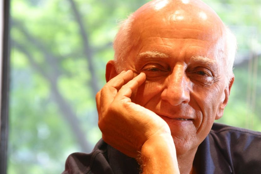 Rubem Alves e Gandhi: reflexões sobre não violência